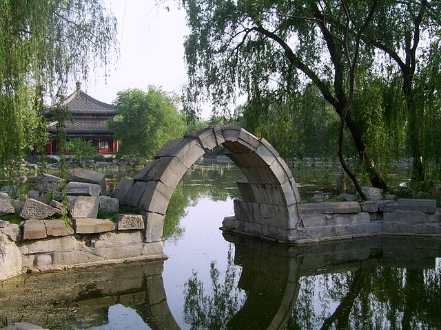 Yuanmingyuan stone arch, from Shizhao on Wikimedia Commons https://commons.wikimedia.org/wiki/File:Stone_Arch_Bridge_in_Yuanmingyuan.jpg